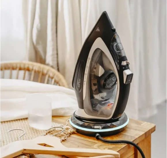 Adler, Steam Iron, AD 5043