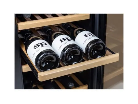 Caso WineComfort 24, Vinkylare med kompressor, Fristående, 24 flaska/flaskor, 60 W, G, Svart
