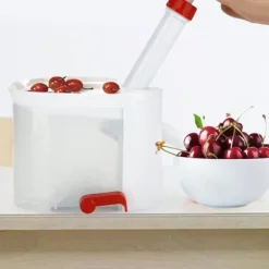 Cherry Pitter - Bärbar fruktpryl för att ta bort frön, med behållare, perfekt för hem och resor