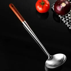 General's Kitchen 304 Rostfritt Stål Stor Soppslev med Långt Handtag för Hemmabruk, Värmebeständig Stekslev med Handtag i Rosenträ, Soppslev, Stekslev, Grötlev | CDON