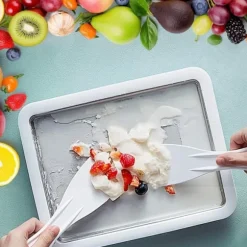 Hemmaglassrullmaskinset | Innehåller bricka och 2 skrapor för gör-det-själv mjukglass, gelato, sorbet - Vit