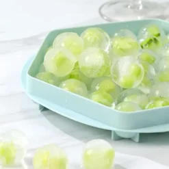 Iskubbricka med lock, babygröt, frysbehållare, 37 iskuber, iskubbrickor, iskubbricka för babygröt, fruktig iskubmaskin (blå)