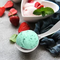 Kökssked i metall för att servera glass och sorbet