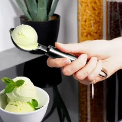 Köksskopa stålsked för servering av glass och sorbet
