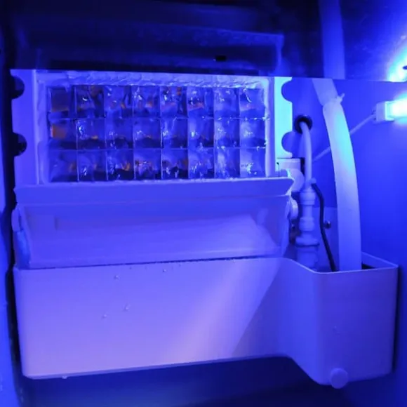 Kommersiell Ismaskin i Rostfritt Stål För Restaurang 40 KG Is På 24 H Bar Café Konditori Ismaskiner Automatiskt Vattenintag 22 mm Storlek Per Iskub