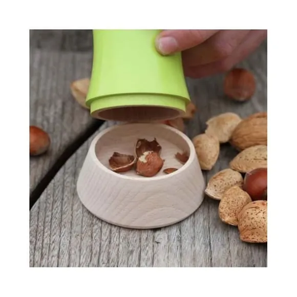 Kraftlös nötknäckare och nötter Toha grå