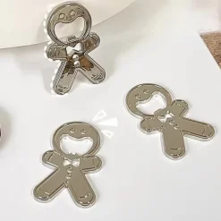 Magnetisk ölflasköppnare Söt pepparkakor i form av zinklegering platt flasköppnare för bartenderkylskåp