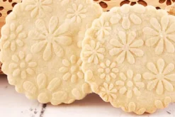 MoodForWood Träkavel 25 cm med handtag, set om 4, graverad, perfekt för bakning - Veganskt setmönster