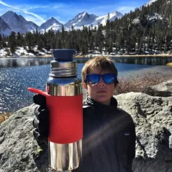 Pura vattenflaska rostfritt stål 550ml med sportlock och silikonhölje - aqua