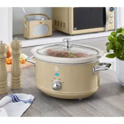 Retro Slow Cooker 3,5L löstagbar keramisk panna, vintage SWAN SF17021CNEU 200W Cream 55221