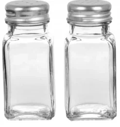 Salt- och pepparkar, en uppsättning genomskinliga kryddburkar av glas
