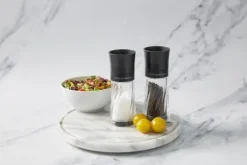 Salt- och pepparkvarnsset Cole And Mason H15cm Med salt och peppar,1 set
