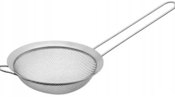 Stålsil med handtag 12 cm kök silver