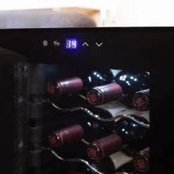 Vinbutik Cecotec GrandSommelier 1550 Svart